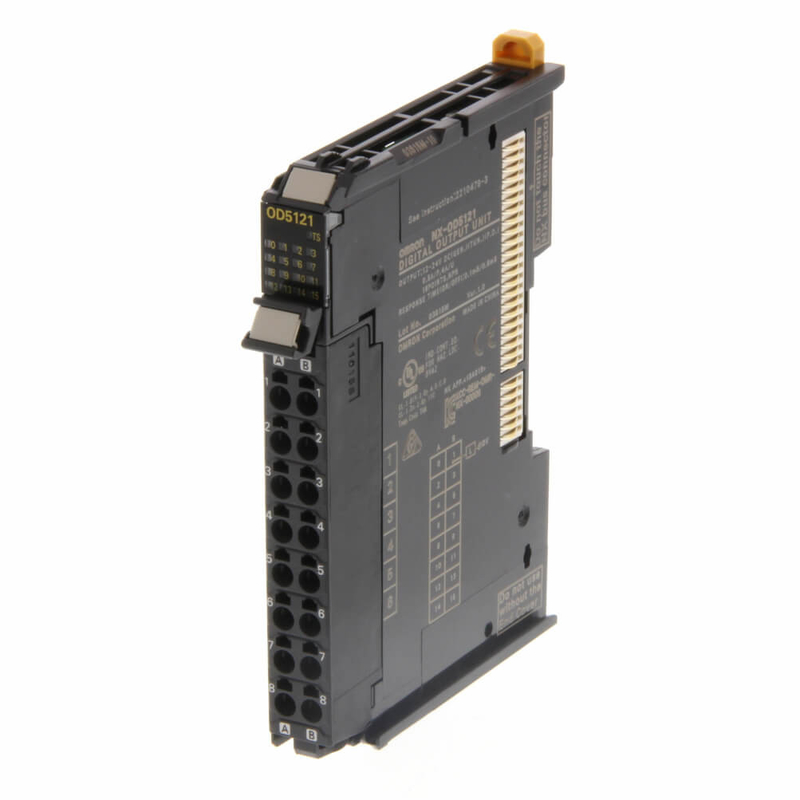 12 - 24V o PLC NX 16 da C.C. Omron aponta a unidade de saída NX-OD5121 do transistor de Digitas
