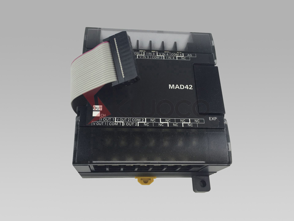 C.C. análoga CP1W-MAD42 dos bocados 5V do módulo 16 da unidade de entrada/saída do PLC Omron CP1W