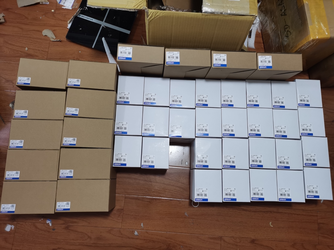 Módulo da unidade do processador central do PLC do PLC CJ2M Programmable Controller CJ2M-CPU34 de Omron do porta usb